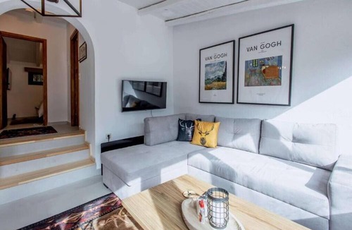 Arachova Hotel | MZ Reindeer