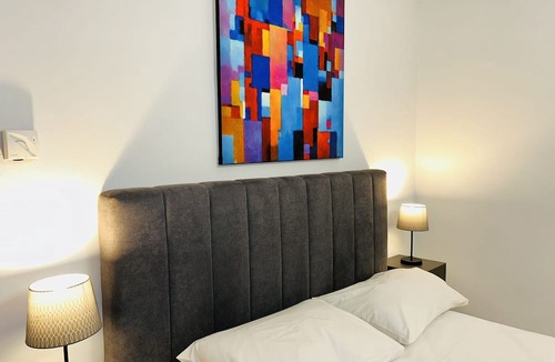 Peiraiki Apartment | Ella Suite Piraeus Stylish St, Balcony & Sea View