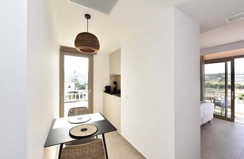 Adamas Apartment | Anais Milos Suites