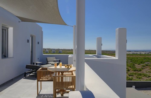 Kamari Villa | Anemi Vine Villas