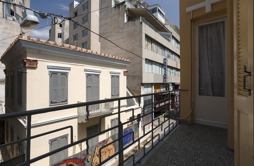 Psirri Apartment | 2 Distinct Apartments in 1 Building with Balcony & Green Rooftop! EP9UT