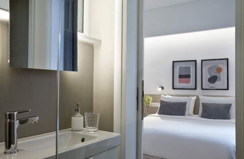 Athens City Centre Apartment | Parthenon 2BD Apartment
