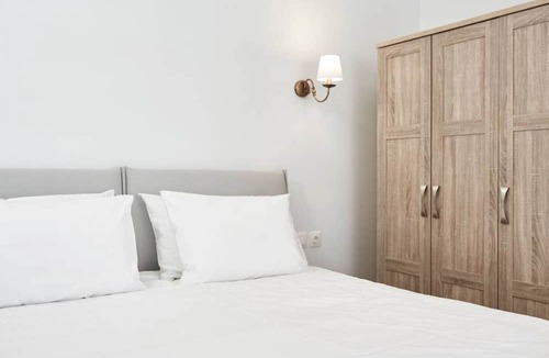 Mousio Apartment | Luxury n Chic Athens Museum Apt