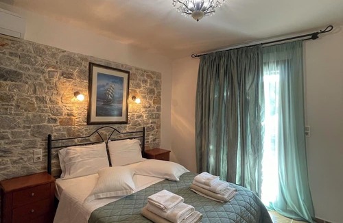 Skiathos Town Villa | Skiathos Island Villas