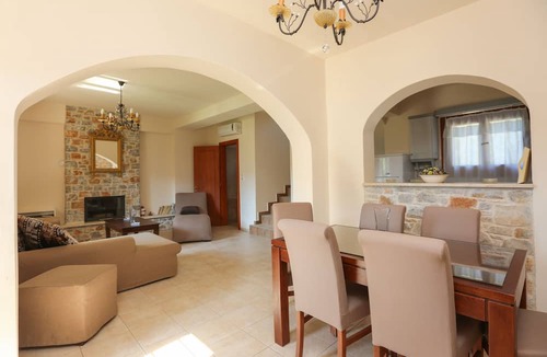 Skiathos Town Villa | Skiathos Island Villas