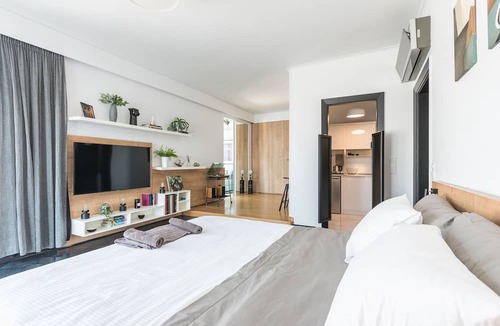 Athens City Centre Apartment | Private Loft Suite with stunning view of Acropolis