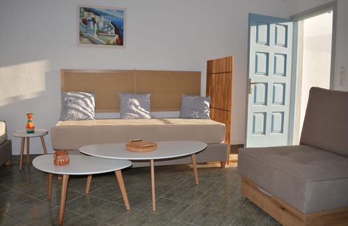 Herronisos Apartment | Klados Studios