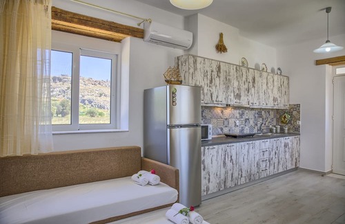 Haraki Apartment | Haraki Stone Apartments