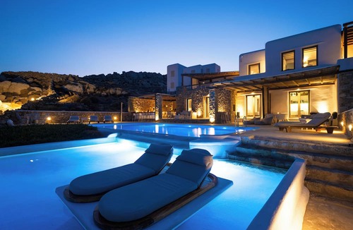 Plintri Villa | Amallini Suites Mykonos