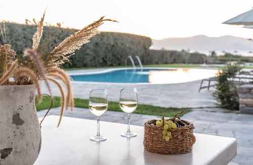 Maragas Villa | Aqua Breeze Villas Naxos