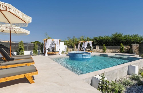 Kalpaki Apartment | Oasis Luxury Residences