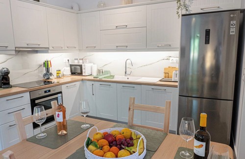 Poros Apartment | Luxury Villa Yvonni is a cosy, modern new built villa with 2 separate apartments