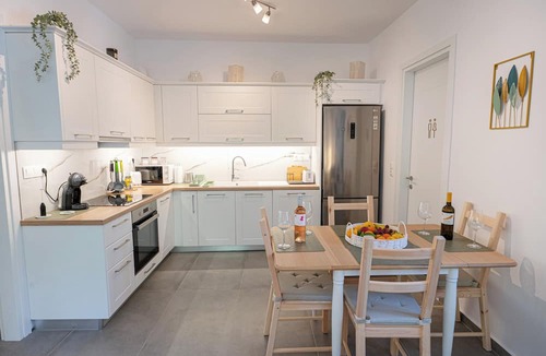 Poros Apartment | Luxury Villa Yvonni is a cosy, modern new built villa with 2 separate apartments