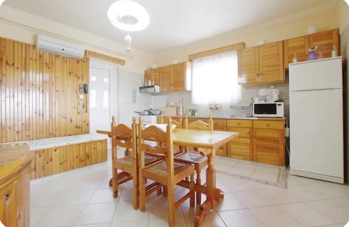 Markopoulo Mesogaias House | Large Sea View Villa Near Athens Airport