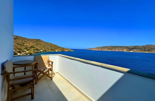 Katapola Apartment | Eleni On The Beach