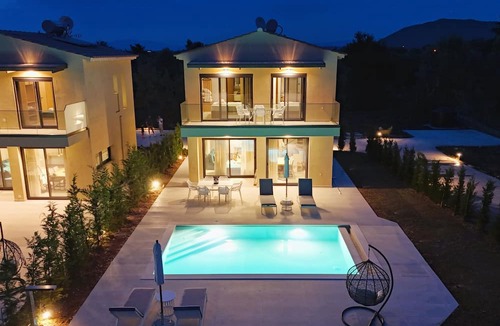 Frinion Villa | Anmaria Luxury