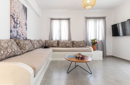 Plaka Villa | Villa Margarita private pool & sea view