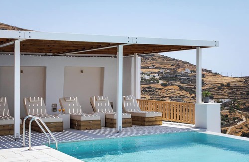 Tinos Town Apartment | Morfes Luxury Apartments