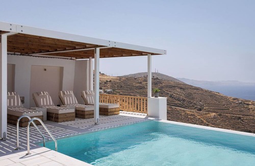 Tinos Town Apartment | Morfes Luxury Apartments