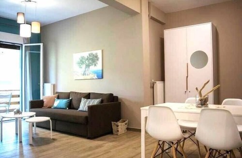 Thissio Apartment | Chic and Minimal apartment close to Thissio Metro