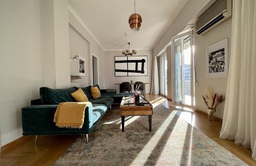 Makrigianni Apartment | Spacious 2 Bedrooms Apartment With Acropolis View In Center of Athens