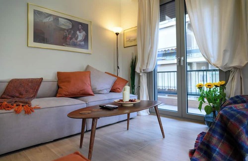 Petralona Apartment | Daisy's Deluxe Athenian 2bedroom by MPS