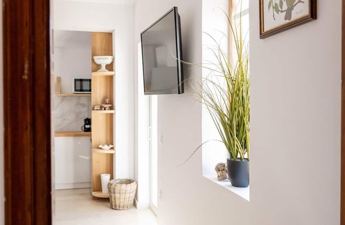 Limni Vouliagmenis Apartment | Agrambeli Apartments at Heraion Lagoon