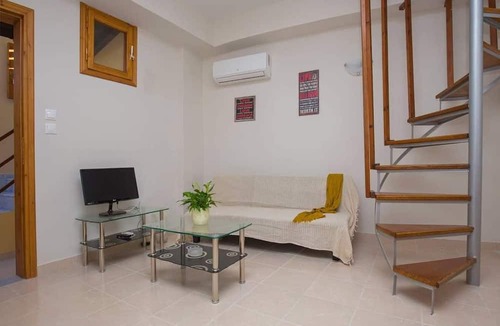 Rhodes Old Town Apartment | Art House