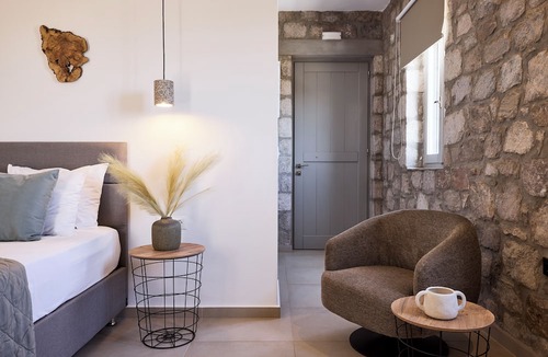 Adamas Apartment | Kedros Milos Suites