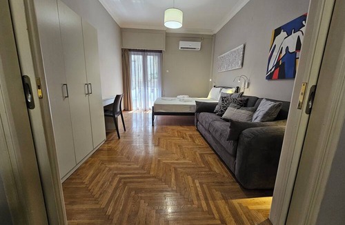Neapoli Apartment | Athens Vibes Apartment by YHA