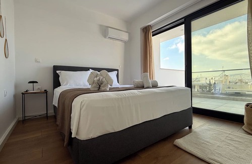 Petralona Apartment | TH5 - 2 bedrooms Cloud9 in the city