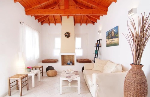 Kerveli Villa | Nafsika Residences