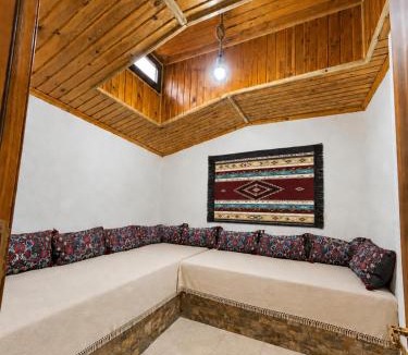 Mavromati Apartment | PIALEIA Kalliston traditional house near Trikala-Meteora-Pertouli