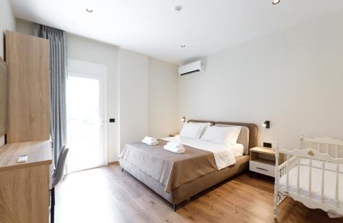 Gjirokaster Apartment | Lumora Living Modern Apartment Free Parking