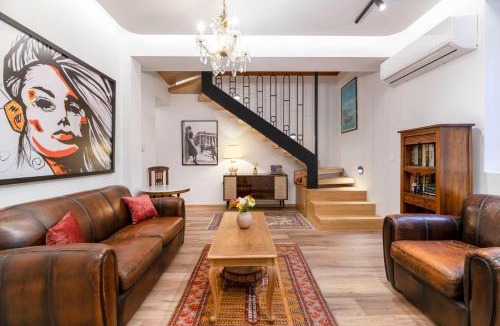 Athens City Centre House | Historic Athens Home with Heated Plunge Pool