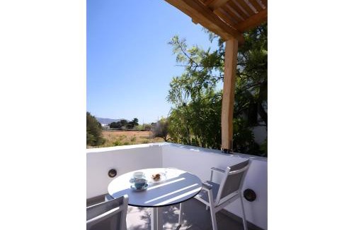 Psathi House | Echinousa Kimolos katoikia no6