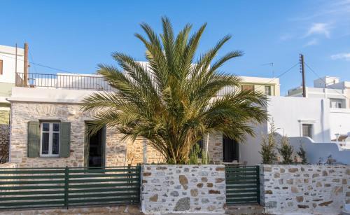 Ermoupoli Apartment | Alemarni Syros