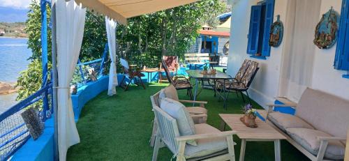 Kalamos House | Sotirias Beach House