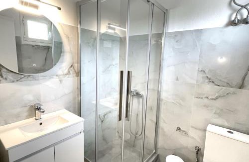 Pefki Apartment | Κωνσταντίνος Έλενα Studios