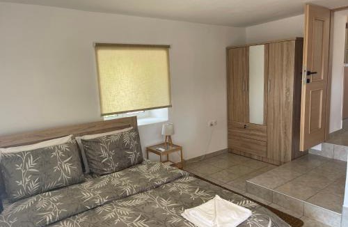 Leonidio Apartment | Madou house