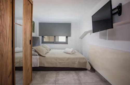 Rhodes House | Casa Evi
