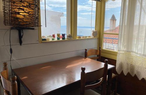 Loutraki Apartment | Boat House