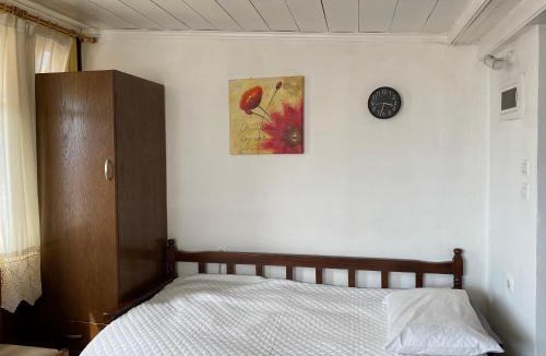 Loutraki Apartment | Boat House