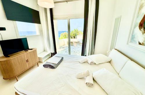 Agios Sostis Apartment | Lefkopetra