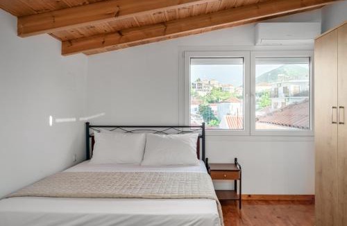 Pylos Apartment | The Three Admirals