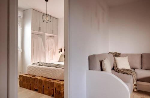 Milos Apartment | Milesian Suites