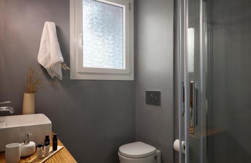 Milos Apartment | Milesian Suites