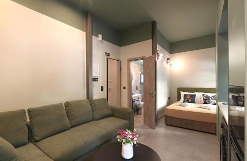 Petralona Apartment | Urban Patio Athens Entire Boutique Building