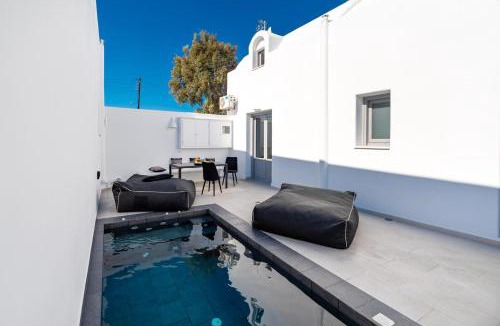 Perissa Villa | Dazzling Santorini Villa Villa Luck 2 Bedrooms Furnished Interiors