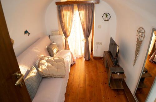 Mastichochoria Apartment | Elata Stone Retreat Traditional Village House